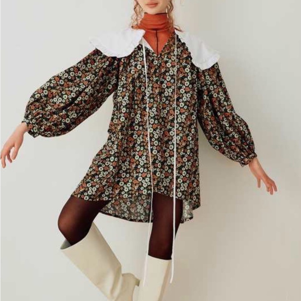 Floral Mini Dress with White Collar - Brown Floral